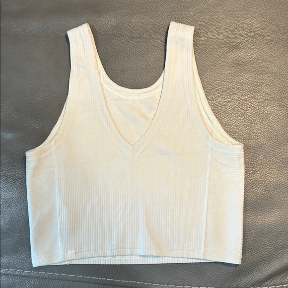 Lululemon Tank Top and Shorts Set. Size 4. - Picture 3 of 8